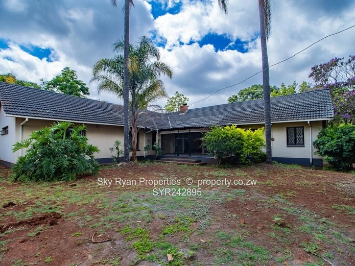 Borrowdale Helensvale  House  For Sale 