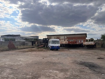 Warehouse & Factory