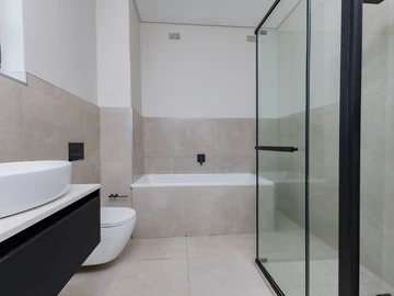 5 Unit Townhouse Complex