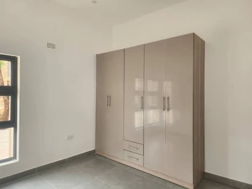 3 Bedroom Garden Flat