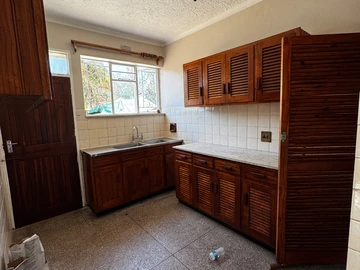 3 Bedroom Garden Flat