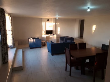 5 Bedroom Garden Flat