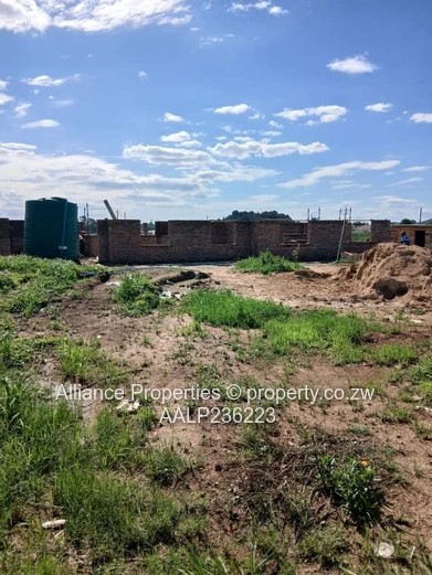 Affordable 420sqm Stand in Westlea with Flexible 4 Month Terms