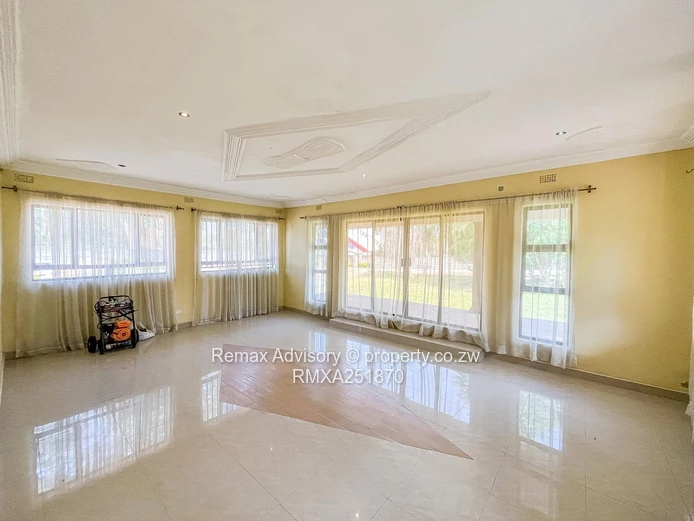 House For Sale In Glen Lorne 