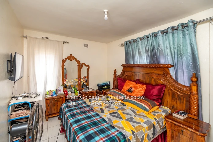 A True Gem! (Sole Mandate)