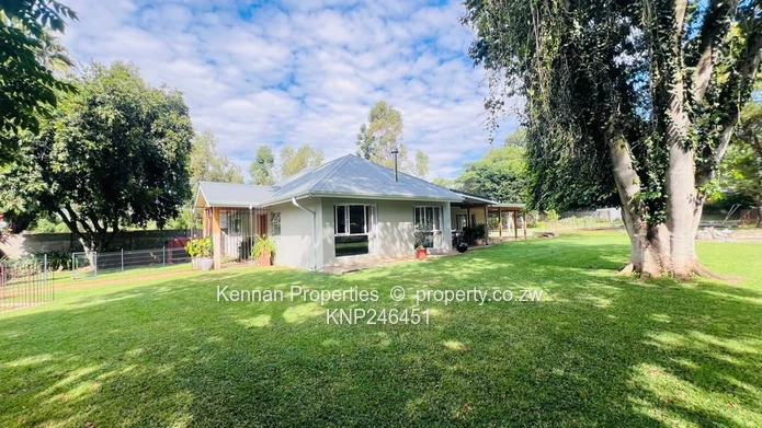 Family Home with separate self contained cottage