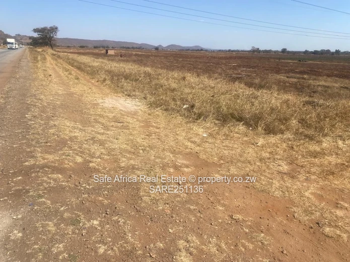 6 Hectares Plot Bulawayo Road Frontage Vacant Land For Sale-Opposite Kyntre Estates Just After Famil