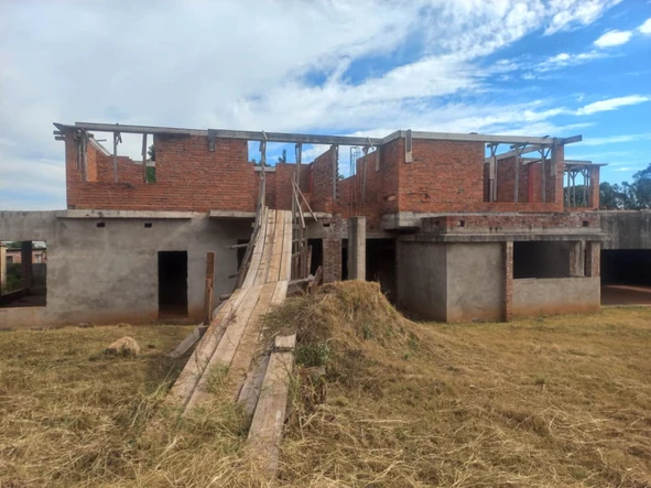 7 Bedroom House