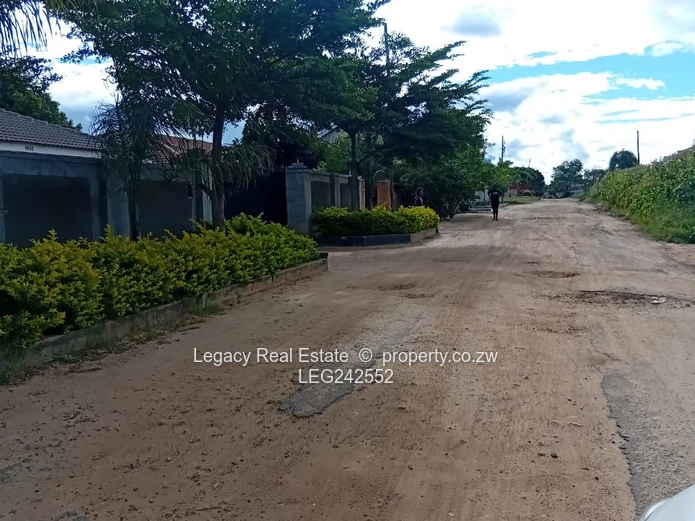 Executive Home to Let in Zimre Park