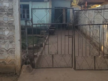 Dzivarasekwa core 3:Core-house with 4 rooms , Separate toilet and bathroom,walled & gated on 200sqm.