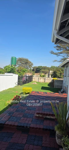 Seven bedroomed house to let