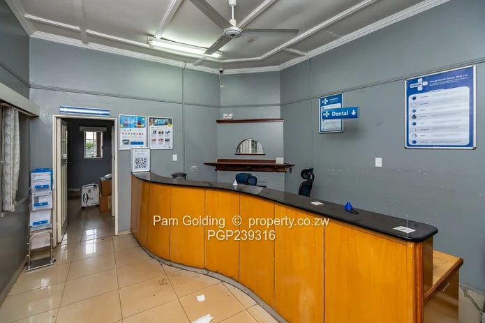 Versatile Commercial Hub in Milton Park