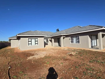 5 Bedroom House
