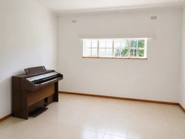 7 Bedroom House