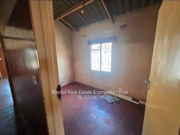 Chitungwiza Unit M house for sale 