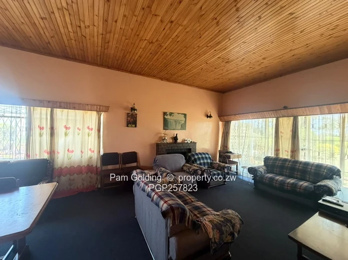 5-Bed Parklands Home with Borehole & beautiful Lawn (Sole Mandate)