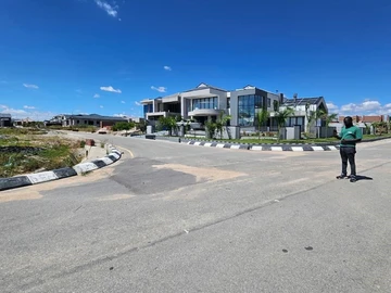 Stands & Residential Land