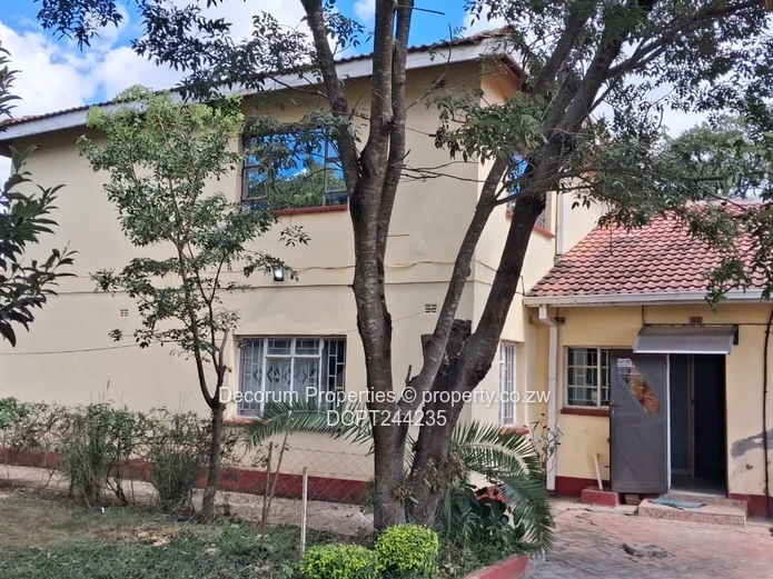 6-Bed Riverside Park Double Storey Home — Borehole 