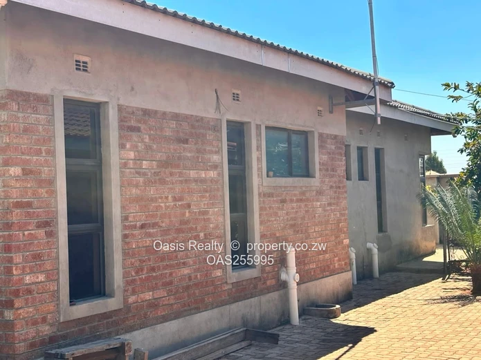 Property For Sale | Emhlangeni, Bulawayo