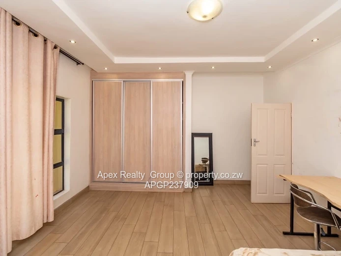 Gletwyn House For Sale