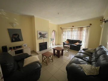 4 Bedroom Garden Flat