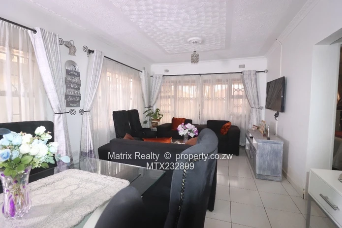 4 Bedroom House for Sale in Warren Park D