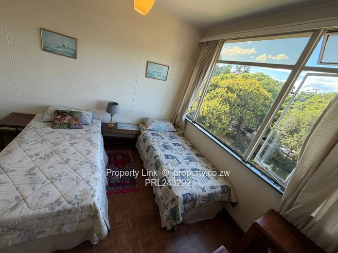 Neat Avenues Apartment In A Well-Managed Complex