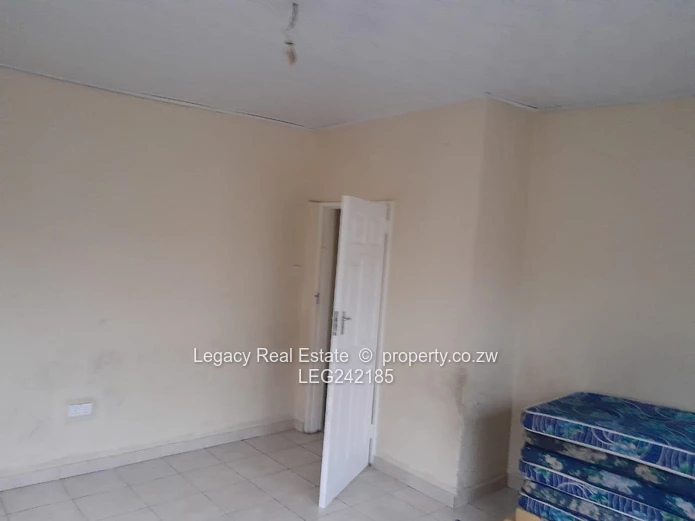 Timire House with Main Ensuite & Solar Backup