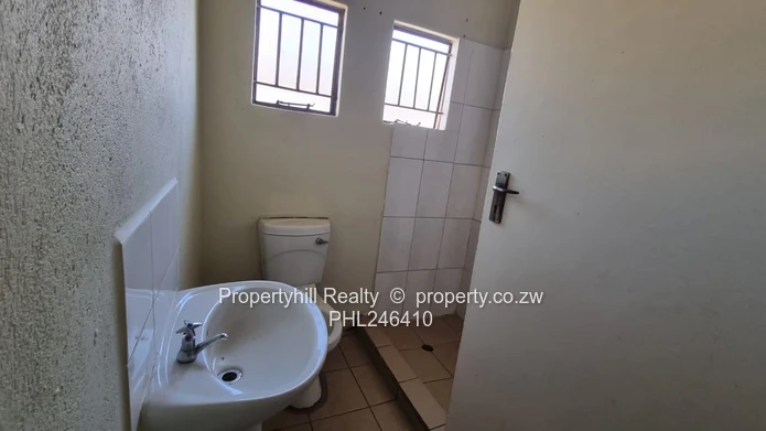 Vacant Full House For Immediate Occupation 