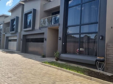 4 Bedroom Townhouse Complex