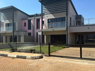 4 Bedroom Townhouse Complex