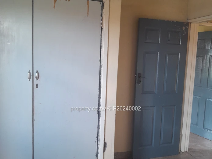 A 2 bedroomed flat to let in Mufakose , Harare