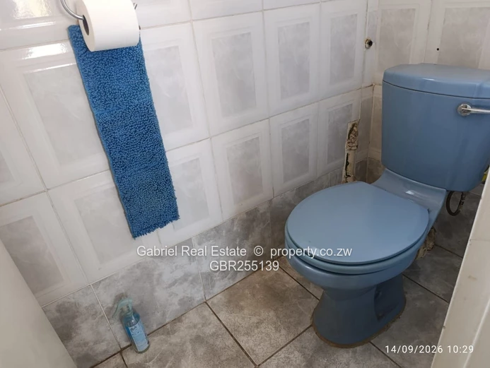 3-Bed Apartment in Harare CBD . Very ideal for  commercial and residential use.  