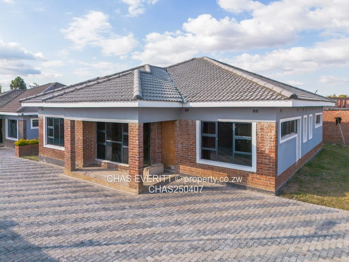 3 Bedroom Townhouse/Cluster for Sale in Hatfield