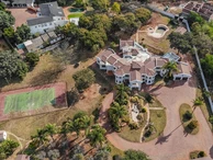 7 Bedroom House