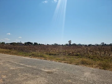 Commercial & Industrial Land