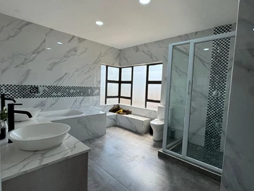 4 Bedroom Garden Flat