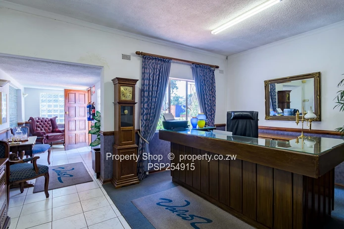 Avondale Road Frontage-Rare Investment Opportunity