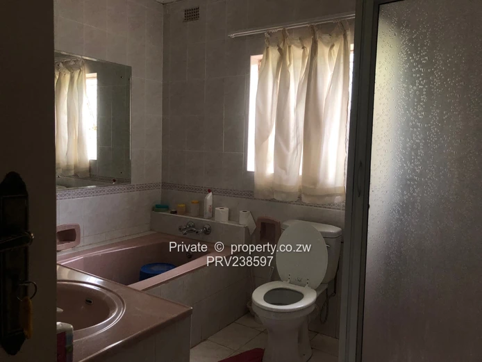 4 Bedroom Family Home in Vibrant Greystone Park (Sole Mandate)