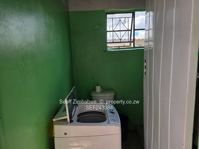 2 Bedroom house with Title deeds  (Sole Mandate)