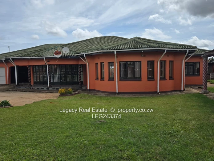 Riverside Park Rental With Sun Lounge & Garden