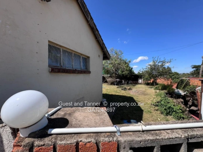 Renovator's Dream with Harare Drive Frontage, Sunridge, Harare