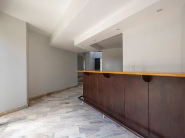 3 Bedroom Flat & Apartment