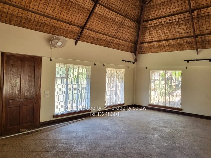 3 Bedroom Home In Burnside To Let!