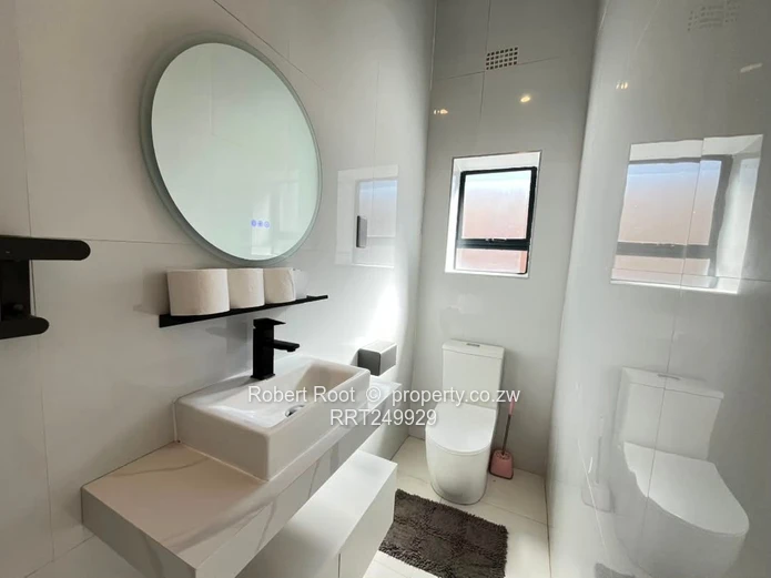 Modern 3 bed Cluster in Mount Pleasant