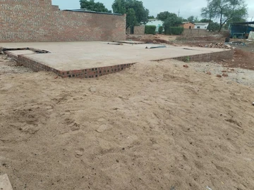 Commercial & Industrial Land