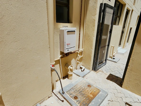 3 Bedroom Flat & Apartment