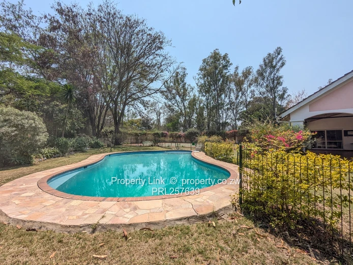 Bridgeways Renovated 3-Bed Townhouse - Available Immediately!