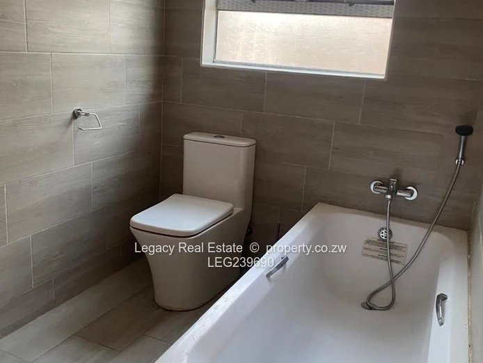 Modern 4-Bedroom Townhouse In Secure Marlborough Complex