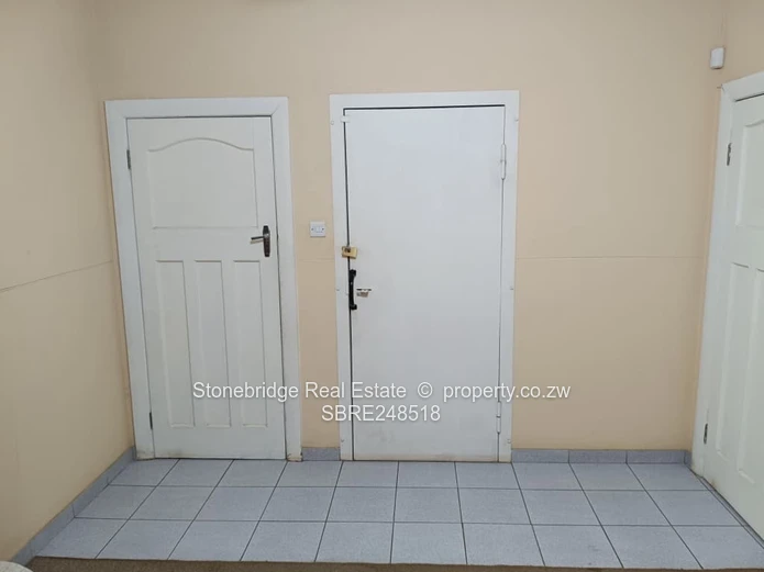 Townhouse for Commercial use in Bulawayo CBD for sale